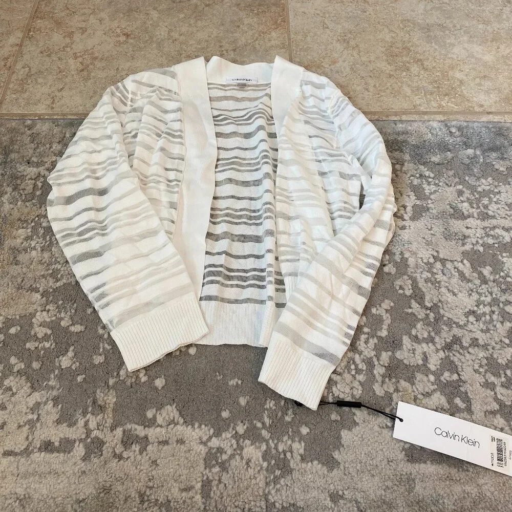 Cropped Cardigan - Picture 1 of 5